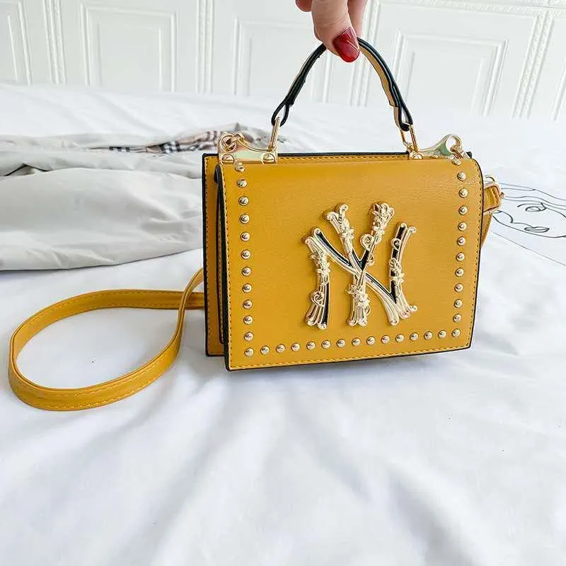 280 - NY PURSE