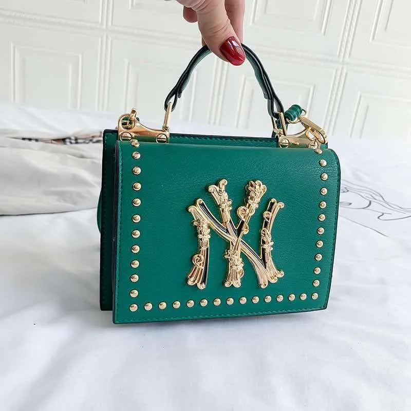 280 - NY PURSE