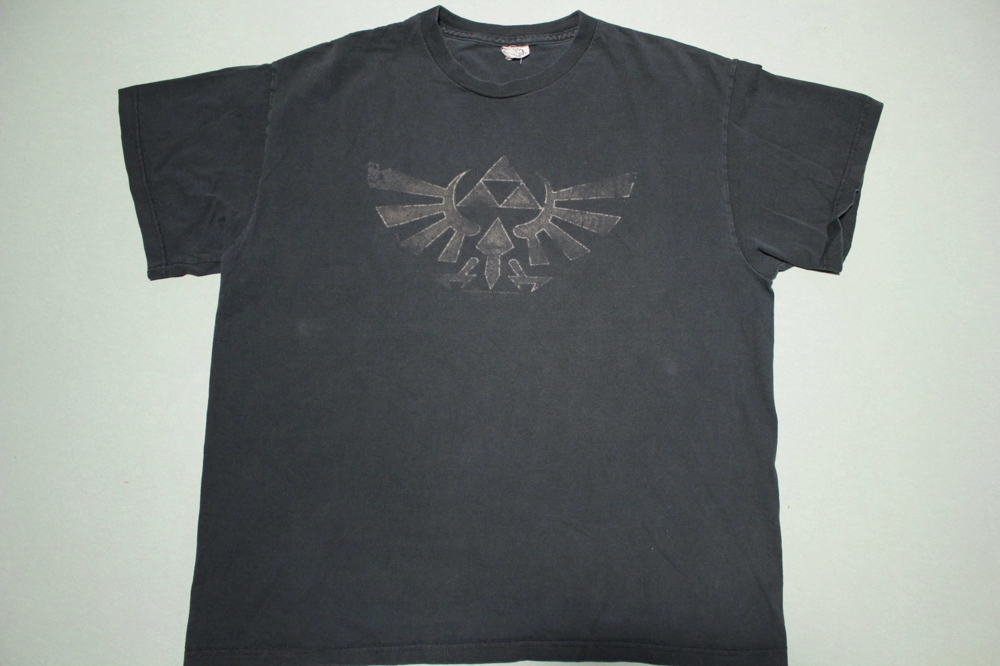 Legend of Zelda Hyrule Crest Logo 2000s Nintendo Promo T-Shirt