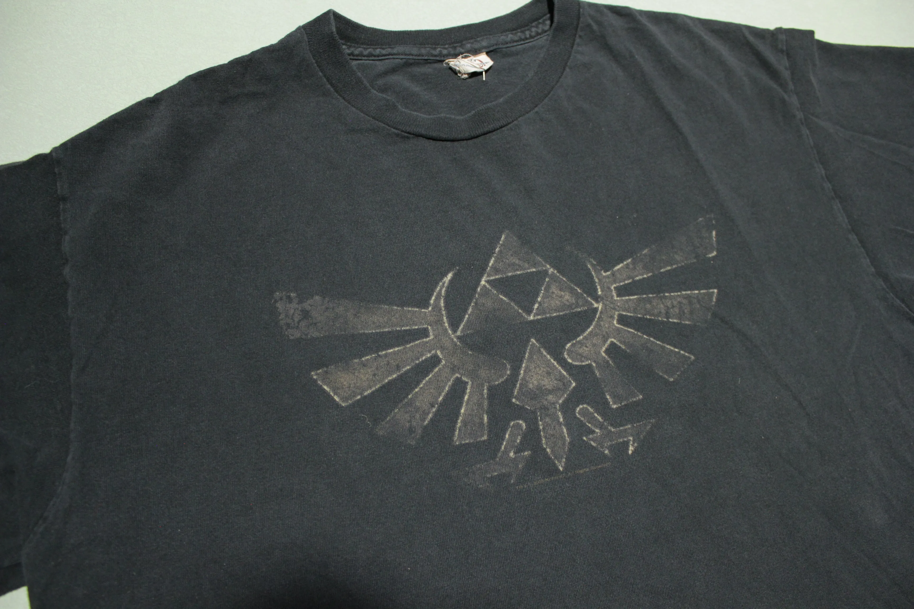 Legend of Zelda Hyrule Crest Logo 2000s Nintendo Promo T-Shirt