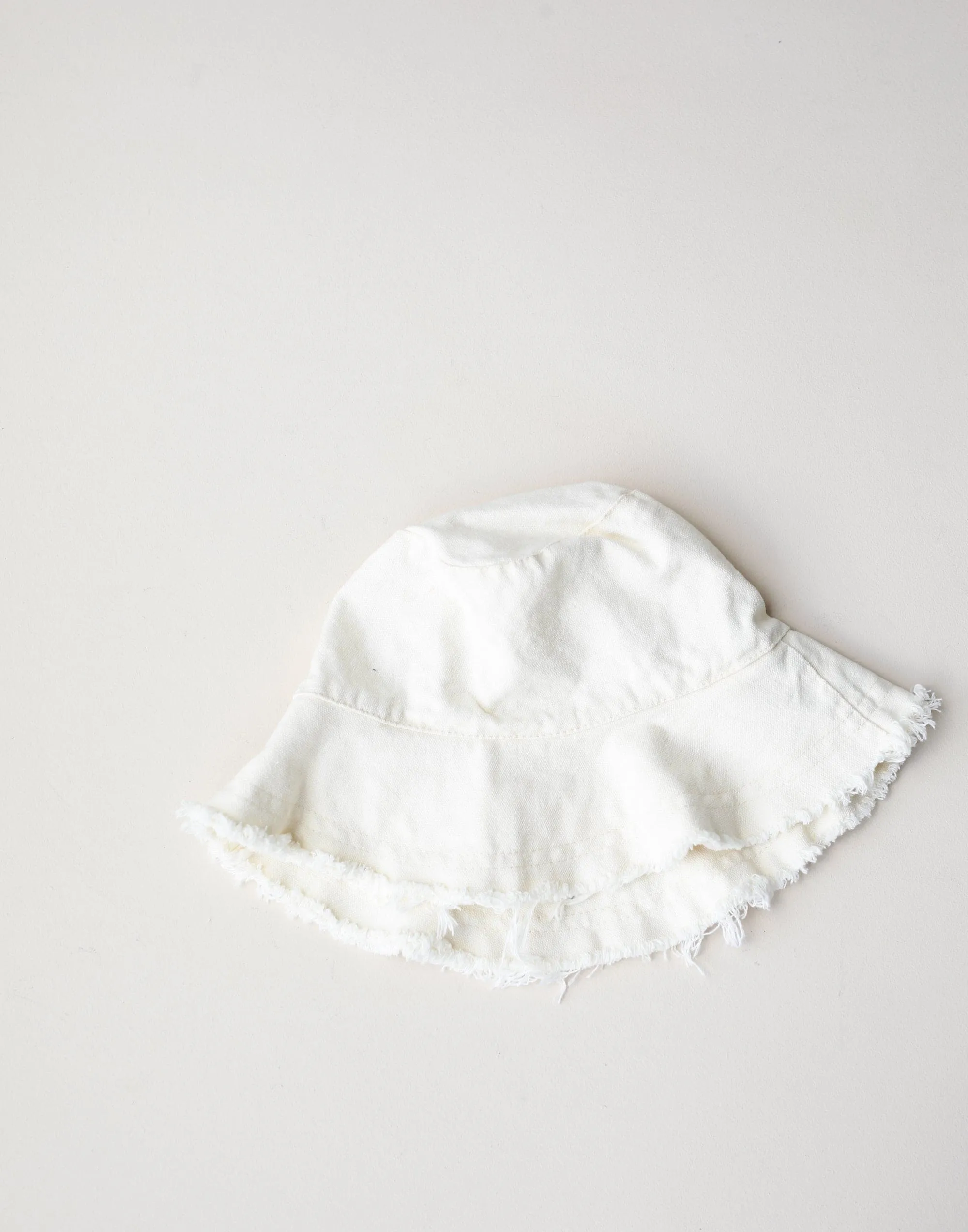 Leilani Bucket Hat (White)